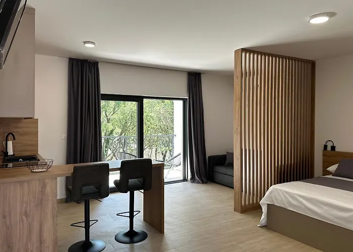 New In Airport Dubrovnik * Mocici